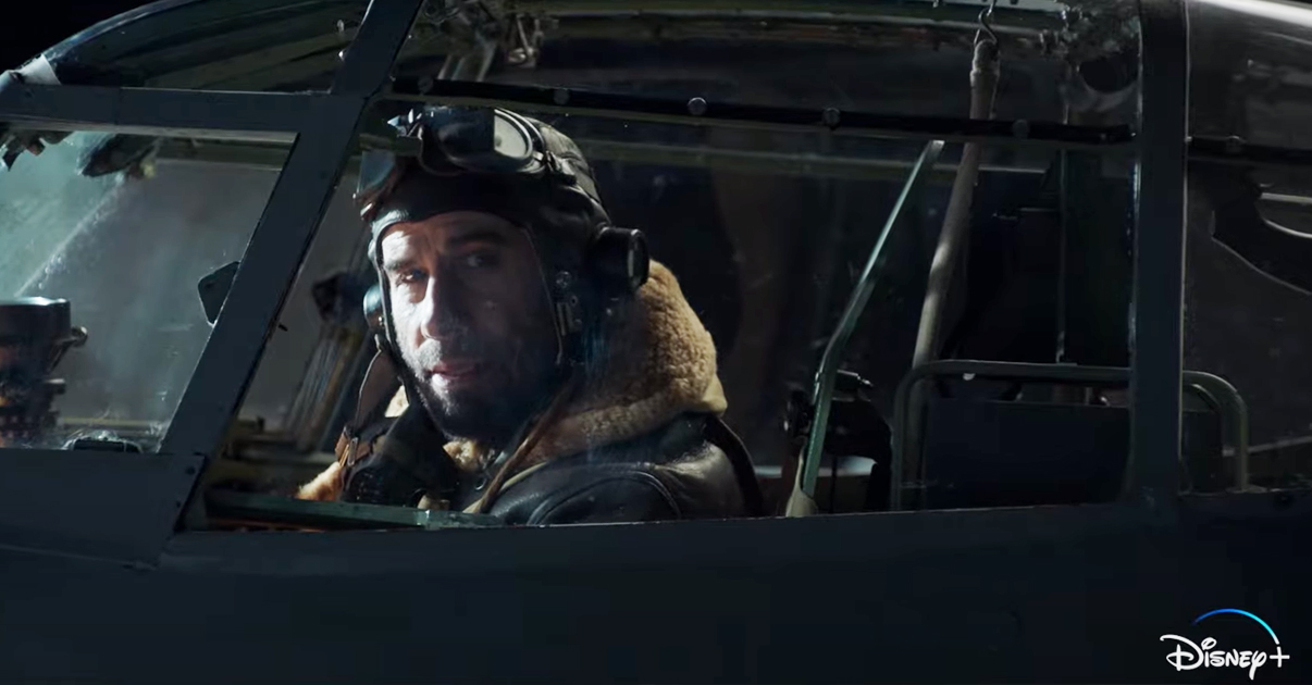 Még idén a Disney+-on: Előzetest kapott John Travolta pilótás filmje