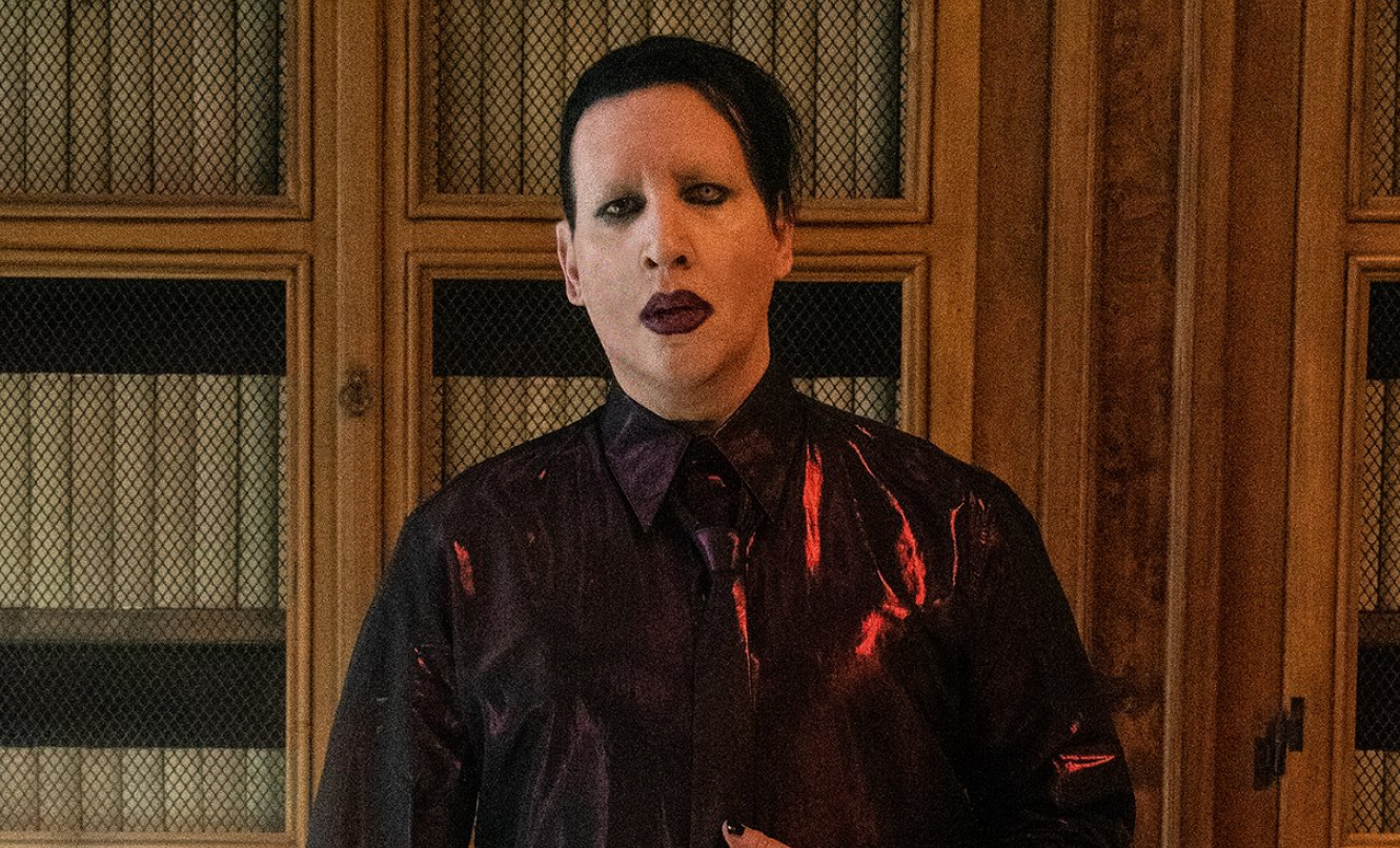 Kiskorú megerőszakolásával és zaklatásával vádolják Marilyn Mansont Kiskorú megerőszakolásával és zaklatásával vádolják Marilyn Mansont