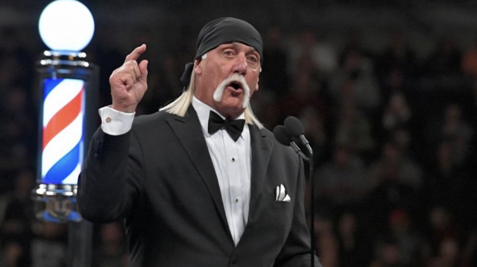 Hulk Hogan lebénulásának híre bejárta a sajtót, most megszólalt a pankrátor képviselője Hulk Hogan lebénulásának híre bejárta a sajtót, most megszólalt a pankrátor képviselője