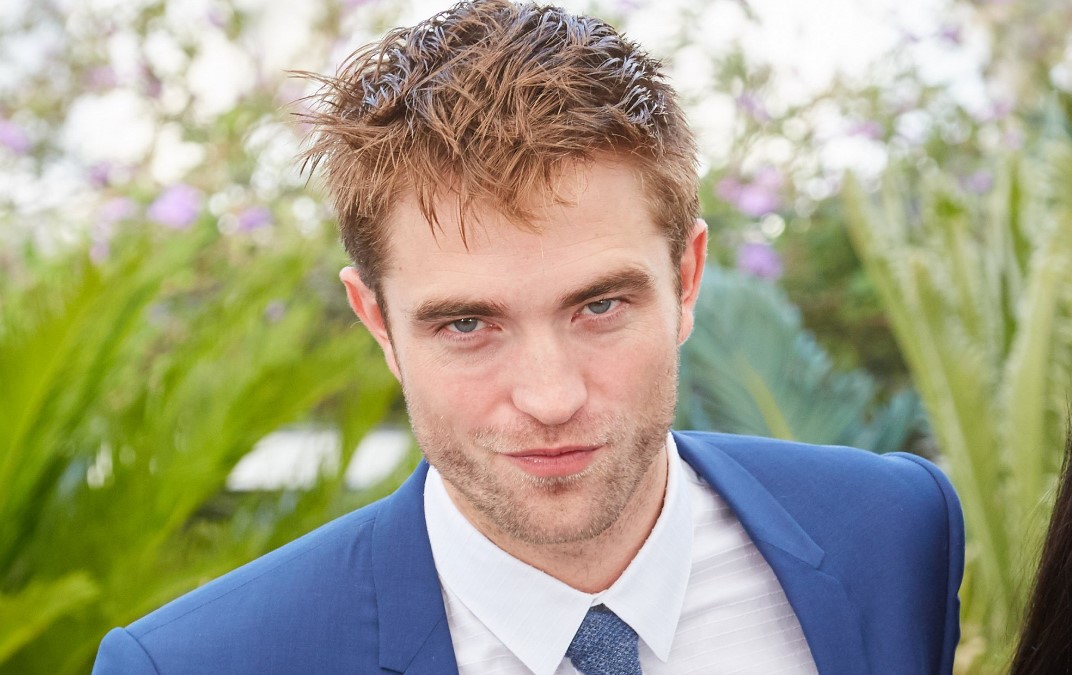 Robert Pattinson nem örül annak, amit a TikTokon csinálnak az arcával Robert Pattinson nem örül annak, amit a TikTokon csinálnak az arcával