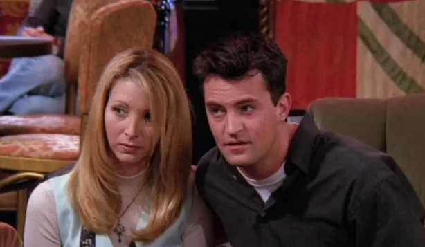 Lisa Kudrow érzelmes búcsút vett Matthew Perrytől Lisa Kudrow érzelmes búcsút vett Matthew Perrytől