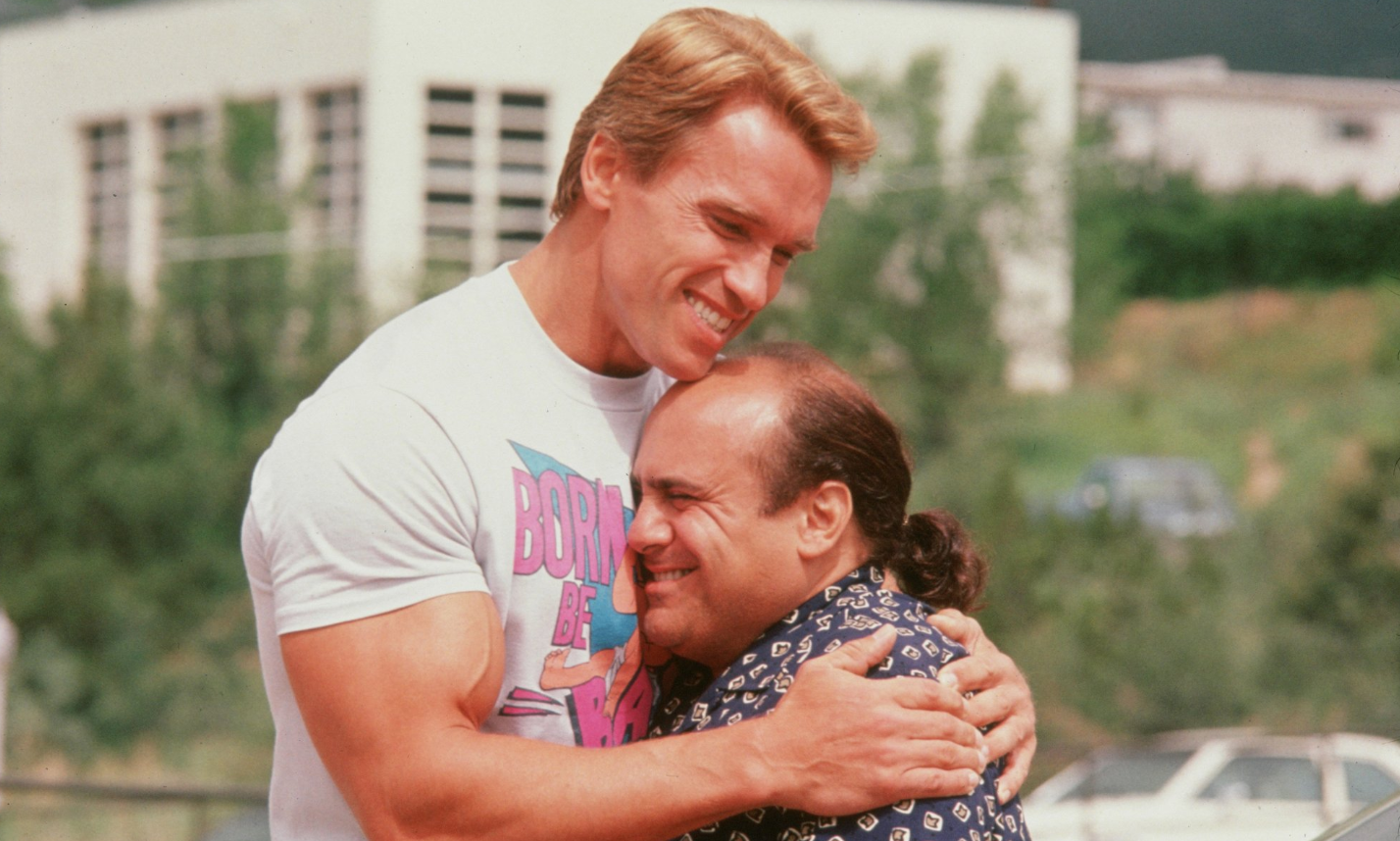 Arnold Schwarzenegger és Danny DeVito új közös fotójával nem lehet betelni (kép) Arnold Schwarzenegger és Danny DeVito új közös fotójával nem lehet betelni (kép)