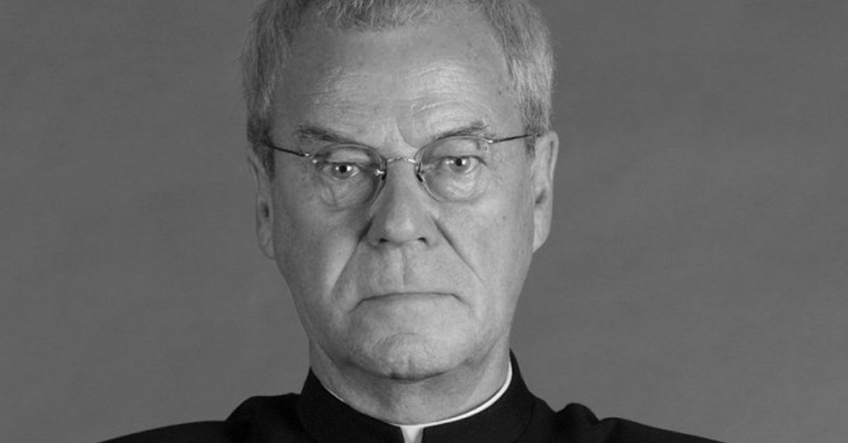 Álmában halt meg az ikonikus színész, Gordon Pinsent