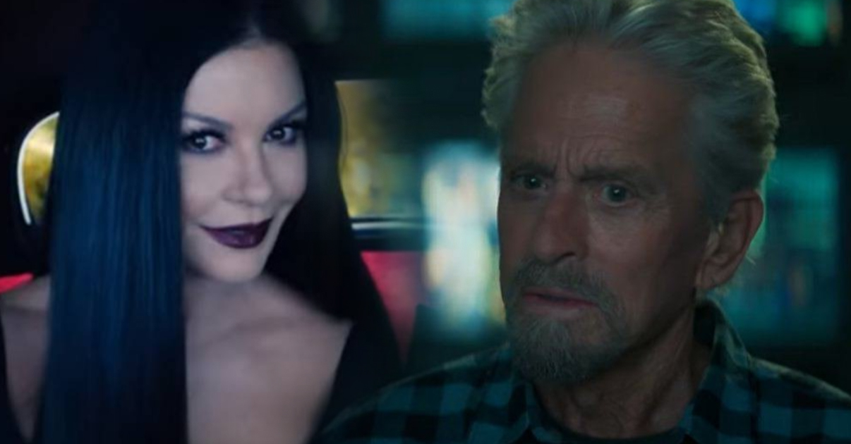 Michael Douglasnek elő kell vennie a férfiasságát, ha elveszti a fogadást a feleségével