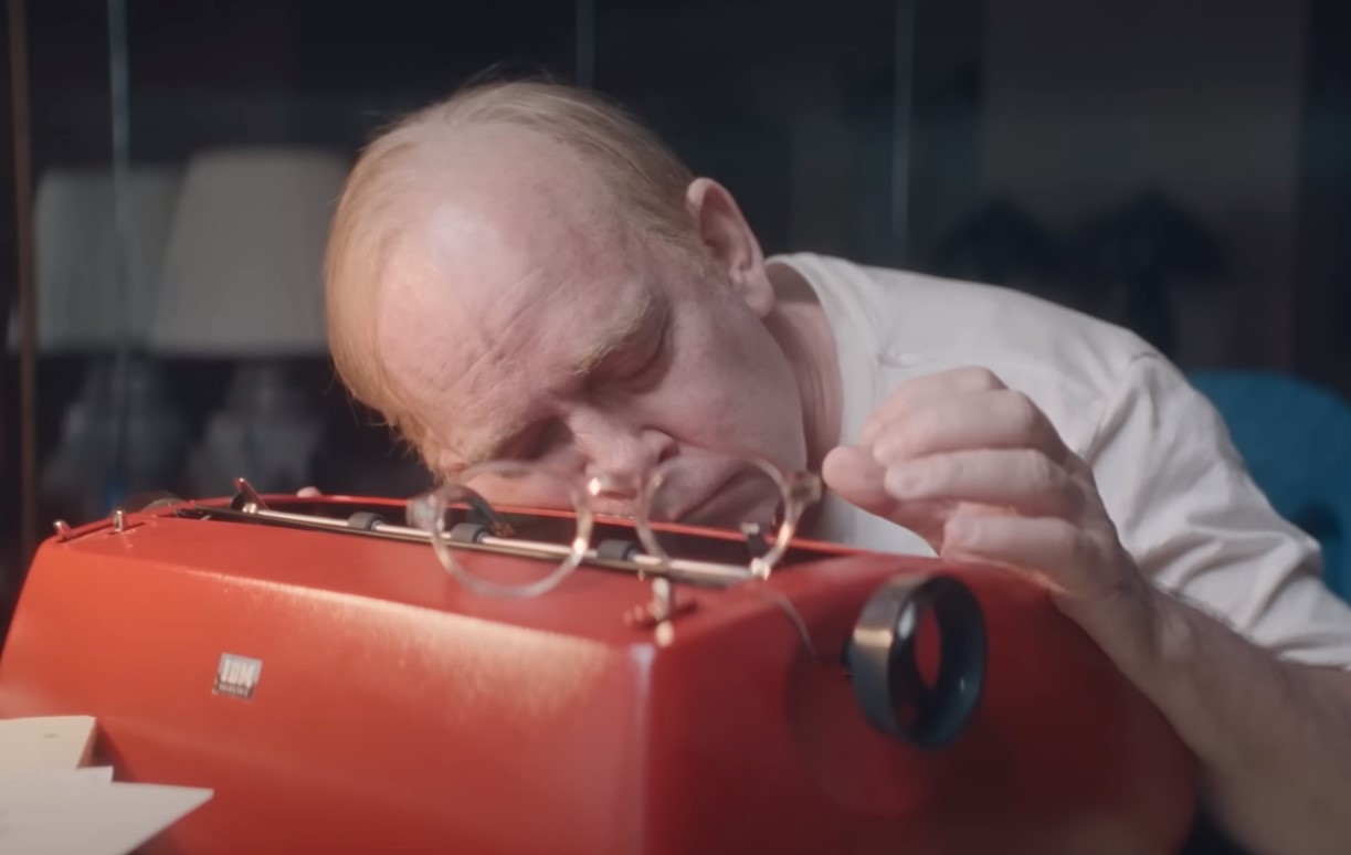 Mától nézheted: Valós eseményeken alapuló botrányos történetet dolgoz fel a Szörnyeteg: A Jeffrey Dahmer-sztori alkotójának új antológiasorozata Mától nézheted: Valós eseményeken alapuló botrányos történetet dolgoz fel a Szörnyeteg: A Jeffrey Dahmer-sztori alkotójának új antológiasorozata