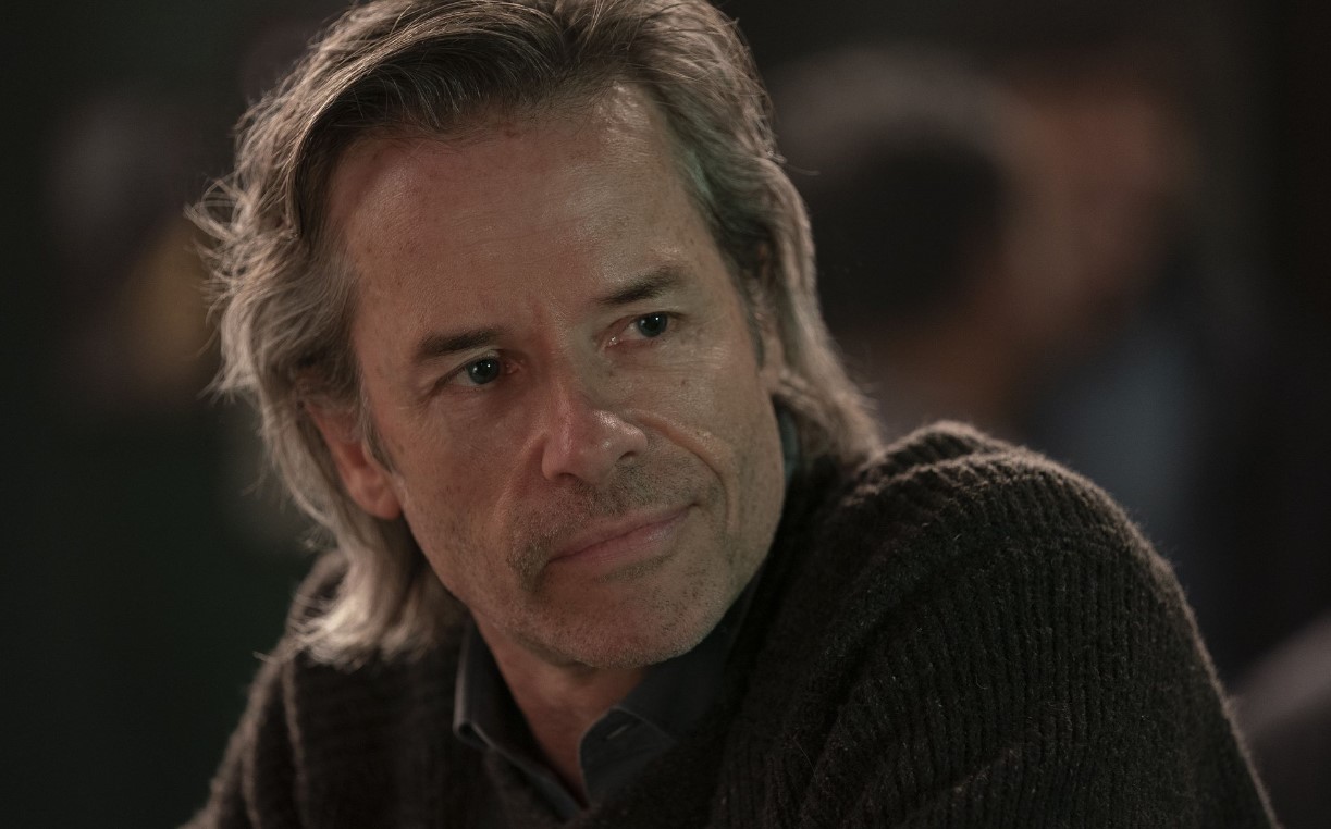 Kivágták Guy Pearce palesztin zászlós kitűzőjét a cannes-i portréból, elnézést kért a Vanity Fair Kivágták Guy Pearce palesztin zászlós kitűzőjét a cannes-i portréból, elnézést kért a Vanity Fair