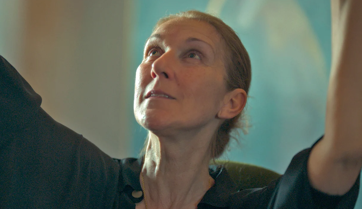 Álló ovációval ünnepelte a közönség a gyógyíthatatlan betegségben szenvedő Celine Diont az énekesnőről szóló dokumentumfilm premierjén Álló ovációval ünnepelte a közönség a gyógyíthatatlan betegségben szenvedő Celine Diont az énekesnőről szóló dokumentumfilm premierjén