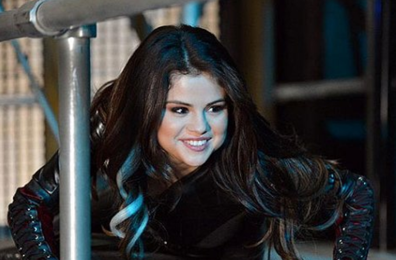 Disney: 14 év után folytatódhat a nagysikerű családi vígjáték sorozat, az eredeti szereplőkkel készül a folytatás pilotja Disney: 14 év után folytatódhat a nagysikerű családi vígjáték sorozat, az eredeti szereplőkkel készül a folytatás pilotja