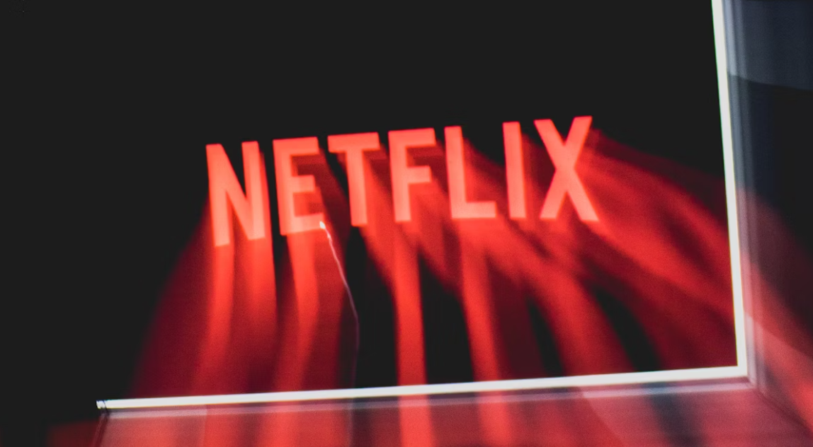 Már októberben a Netflixen: A 2. évaddal végre folytatódik a platform sikersorozata, megvan a premierdátum