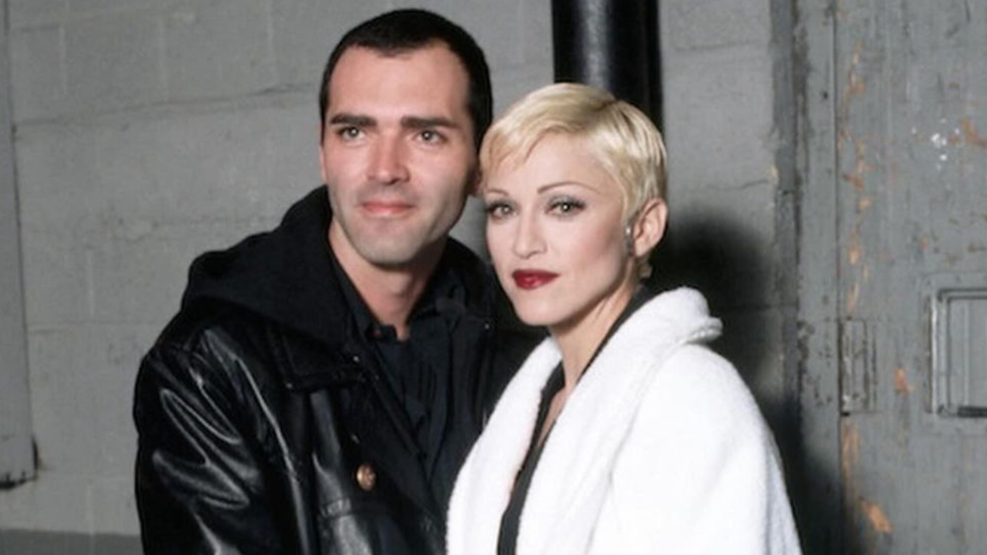 Megható szavakkal búcsúzott öccsétől Madonna, 63 éves korában elhunyt Christopher Ciccone Megható szavakkal búcsúzott öccsétől Madonna, 63 éves korában elhunyt Christopher Ciccone