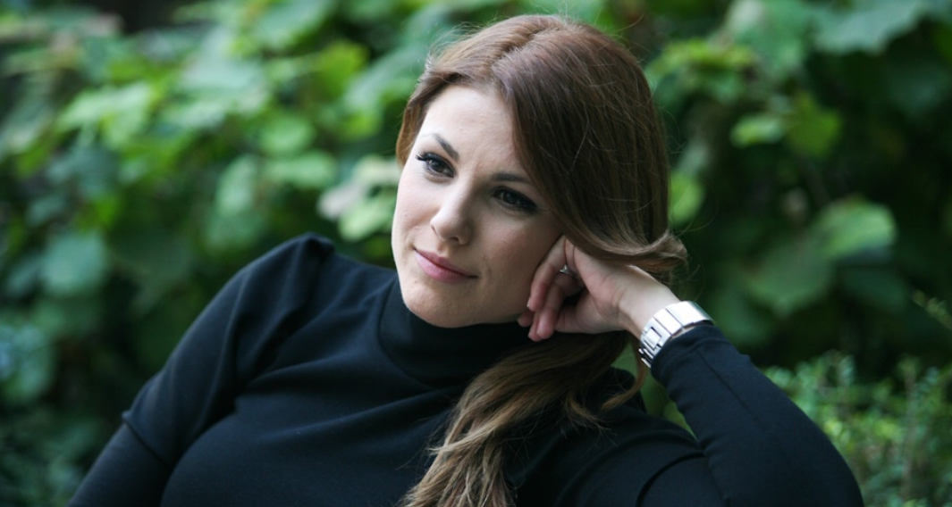 Az életéért küzd a Jóban Rosszban színésznője, Sallai Nóra, fia nem élte túl a balesetet