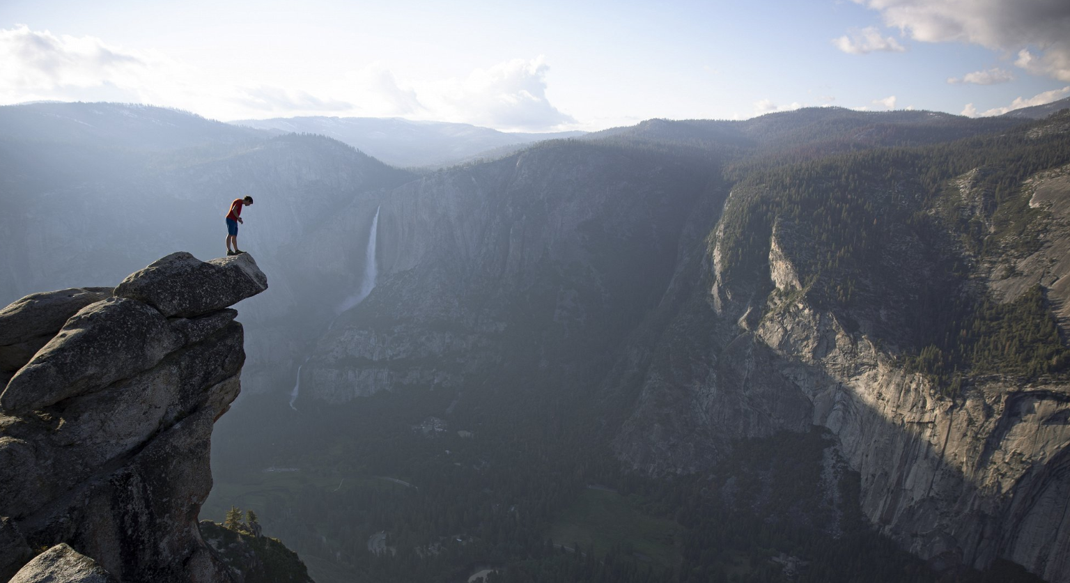 A NatGeo csapata megtalálta egy 100 éve eltűnt hegymászó maradványait A NatGeo csapata megtalálta egy 100 éve eltűnt hegymászó maradványait