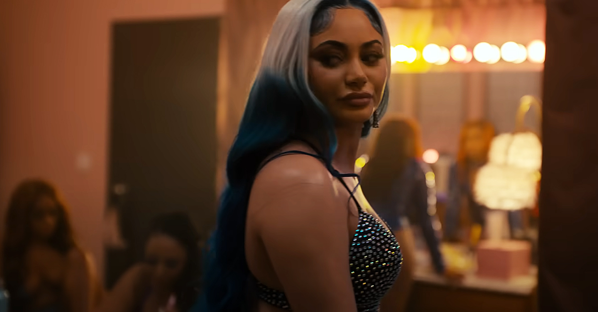 Netflix: 81 országban került a top10-be az új sikersorozat, 57,4 millió megtekintett órával simán lenyomta a kihívókat 