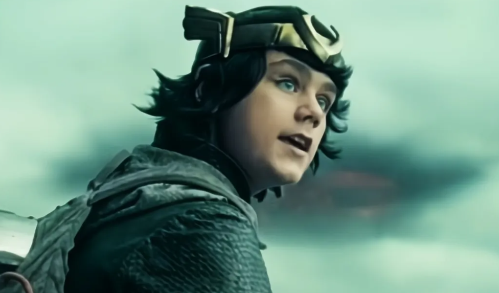 Hajléktalan lett a tinédzser Lokit alakító színész, az interneten kér segítséget