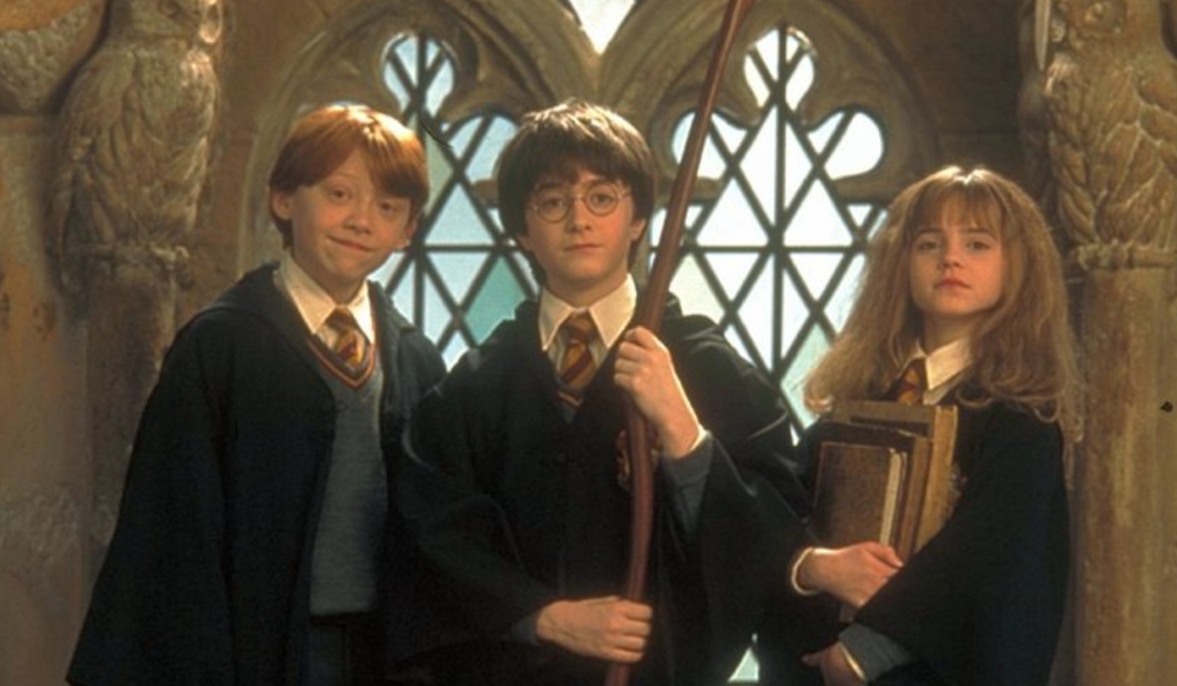 Kiderült, mikortól forgatják a Harry Potter-sorozatot, elképesztő számú gyerek jelentkezett a főszerepekre Kiderült, mikortól forgatják a Harry Potter-sorozatot, elképesztő számú gyerek jelentkezett a főszerepekre