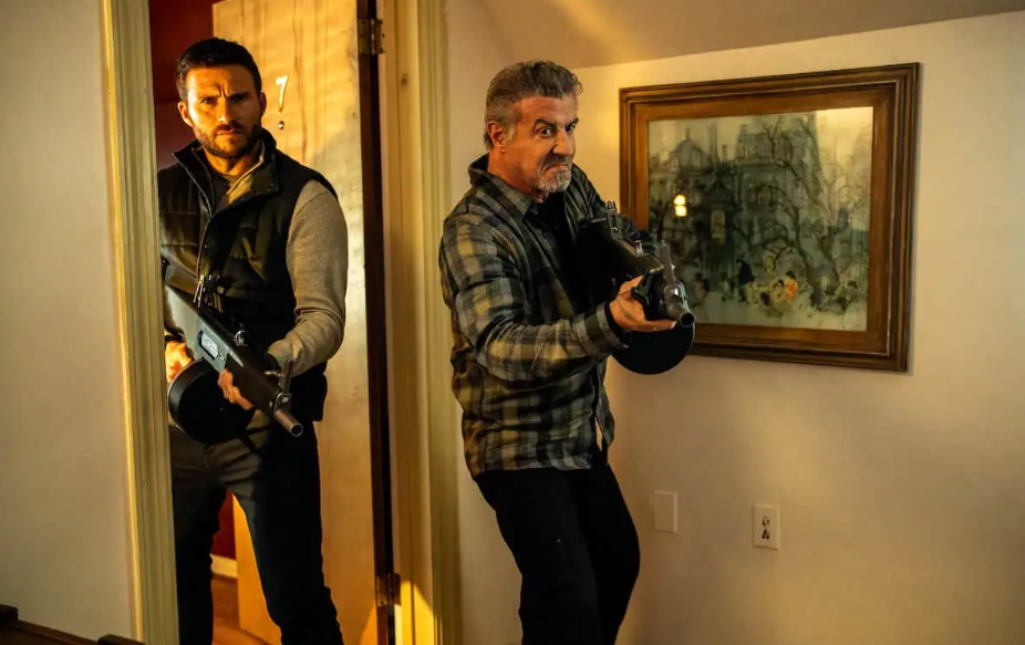 Előzetest kapott Sylvester Stallone és Scott Eastwood új akcióthrillere, az Alarum Előzetest kapott Sylvester Stallone és Scott Eastwood új akcióthrillere, az Alarum