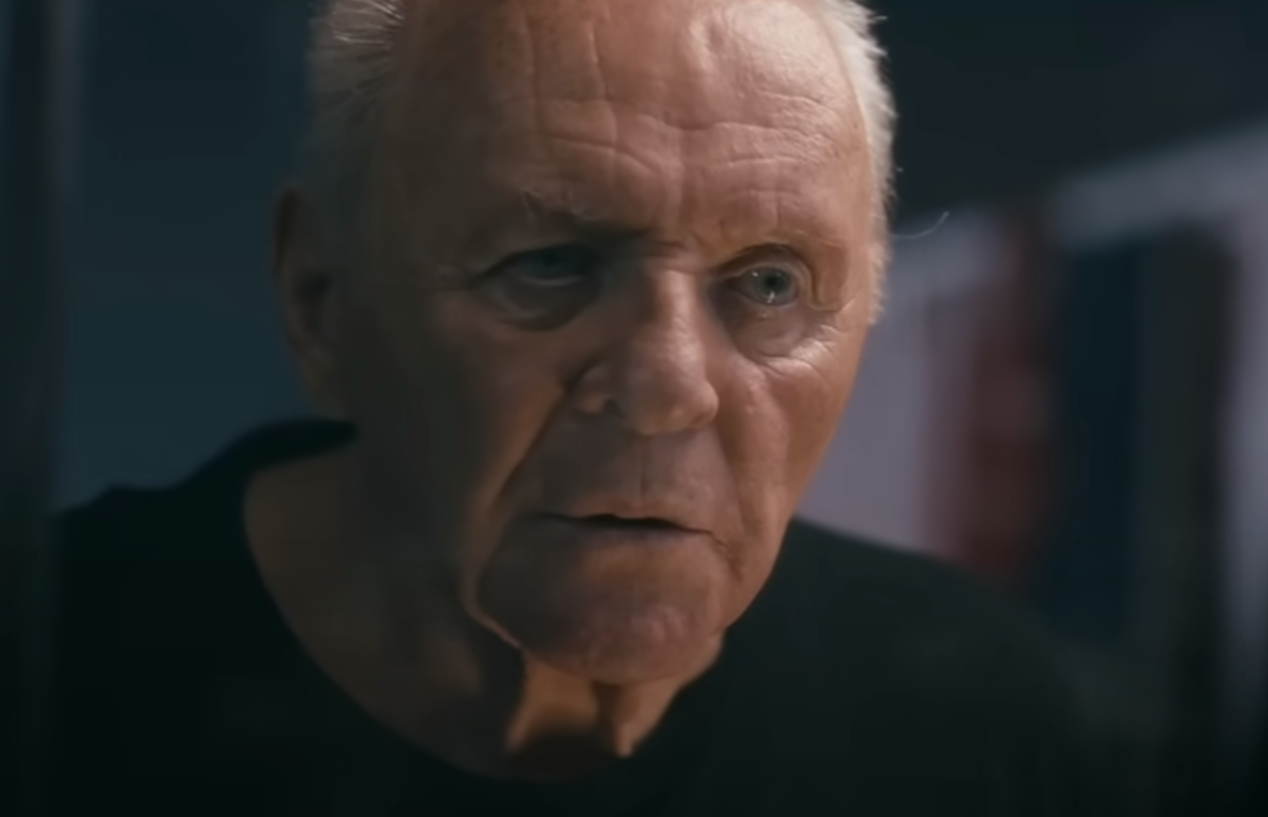 Anthony Hopkins ‘sárkánnyá változik’ ebben a vicces sör reklámban Anthony Hopkins ‘sárkánnyá változik’ ebben a vicces sör reklámban