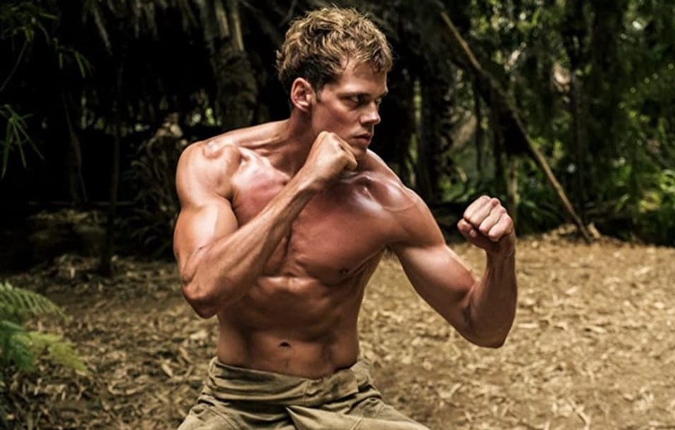 Az év legkeményebb bosszúfilmje lehet, itt a Boy Kills World előzetese az AZ sztárjával