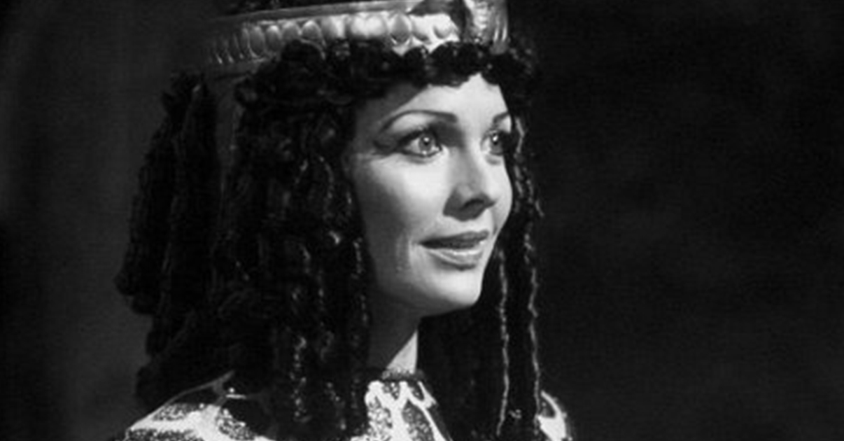 Meghalt a Soha ne mondd, hogy soha című James Bond-film színésznője, Pamela Salem