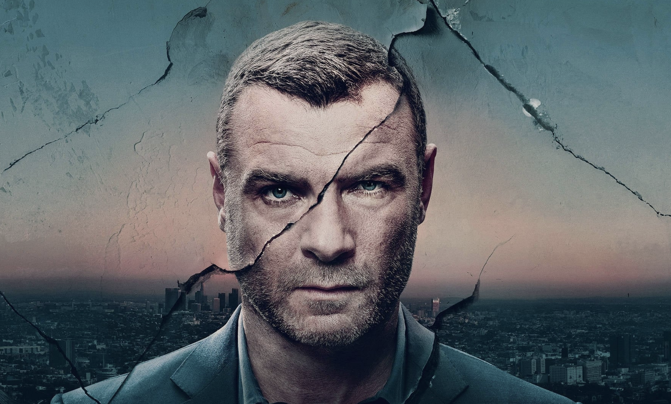 Guy Ritchie-től jön a Ray Donovan ‘spin-off’ sorozata