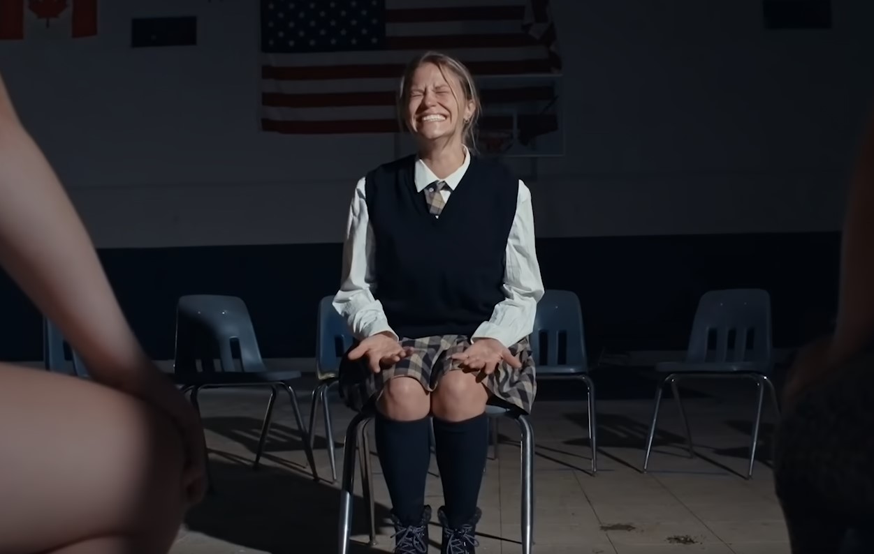 Mától a Netflixen: Egy új megdöbbentő dokumentumfilm-sorozat egy bántalmazó rendszerről 