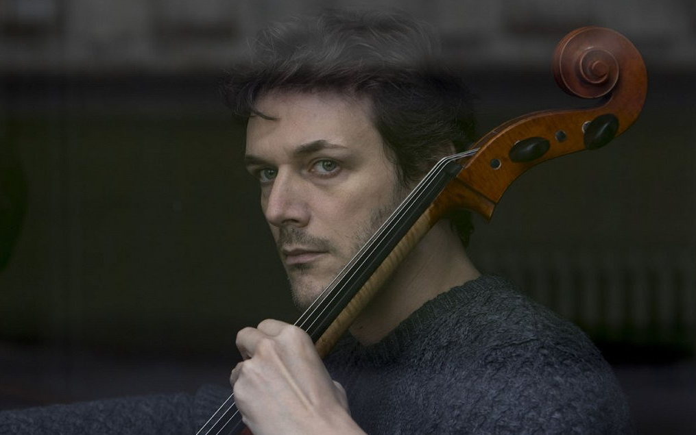 Nemi erőszakkal vádolták meg az Egy zuhanás anatómiája színészét, Samuel Theist, az eset állítolag a színész-rendező új filmjének forgatásán történt Nemi erőszakkal vádolták meg az Egy zuhanás anatómiája színészét, Samuel Theist, az eset állítolag a színész-rendező új filmjének forgatásán történt