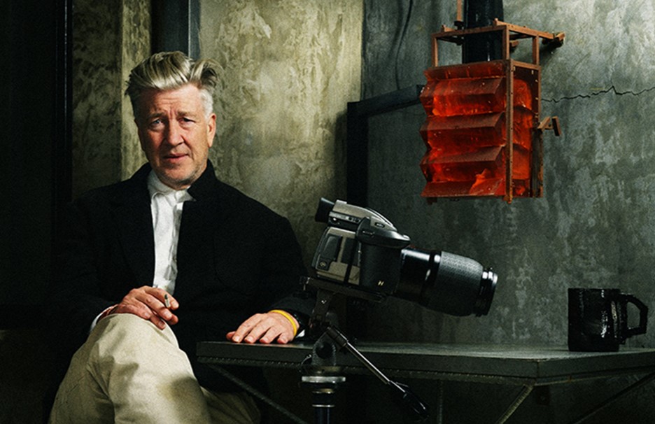 Ez a titokzatos felirat olvasható David Lynch sírkövén Ez a titokzatos felirat olvasható David Lynch sírkövén