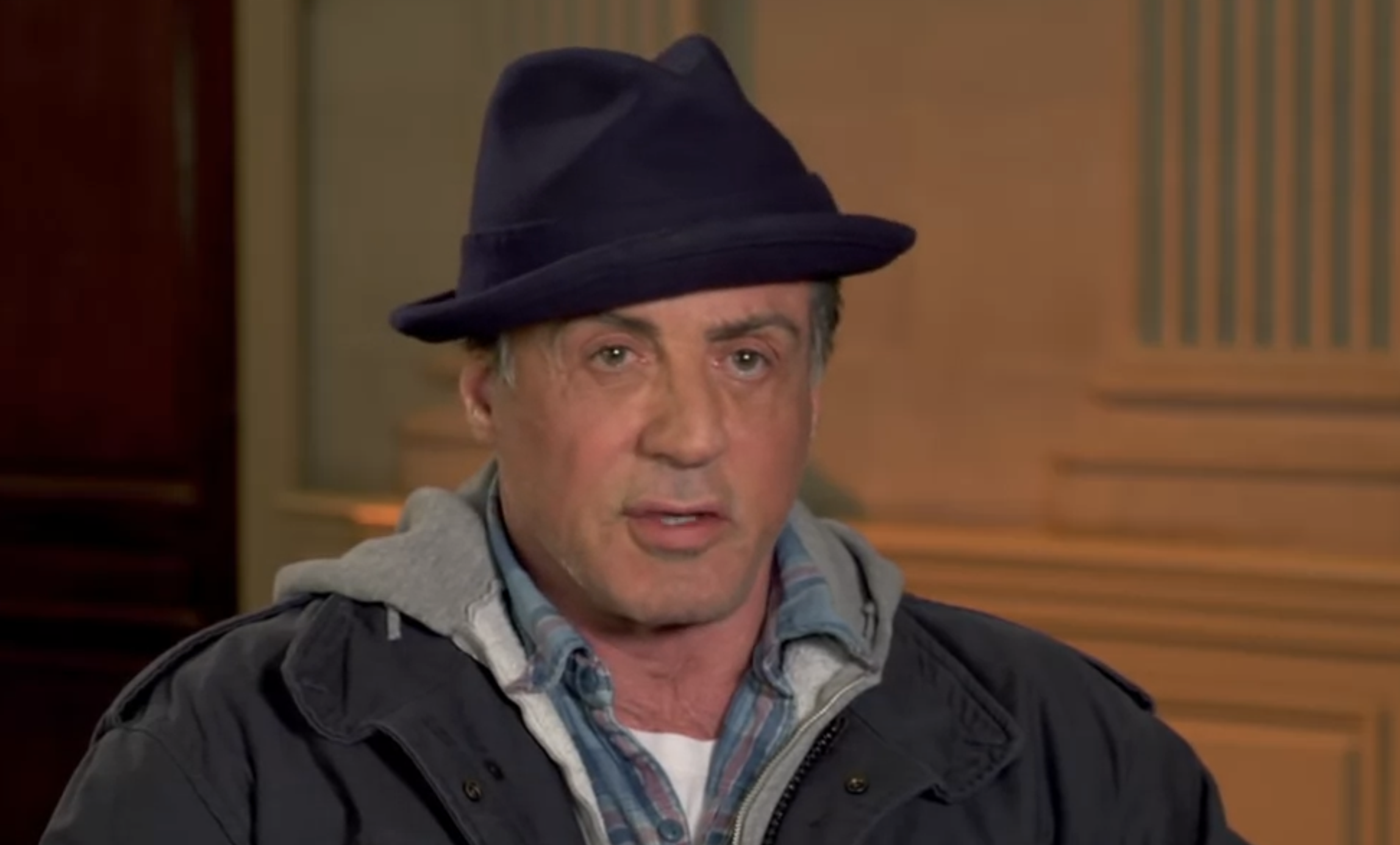 Jöhet teljes egészében MI-vel automatizált filmvállalat, Stallone a fedélzeten