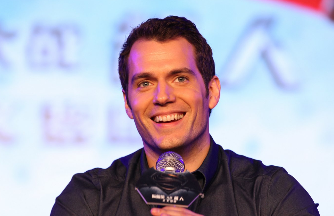 Édesapa lett Henry Cavill Édesapa lett Henry Cavill