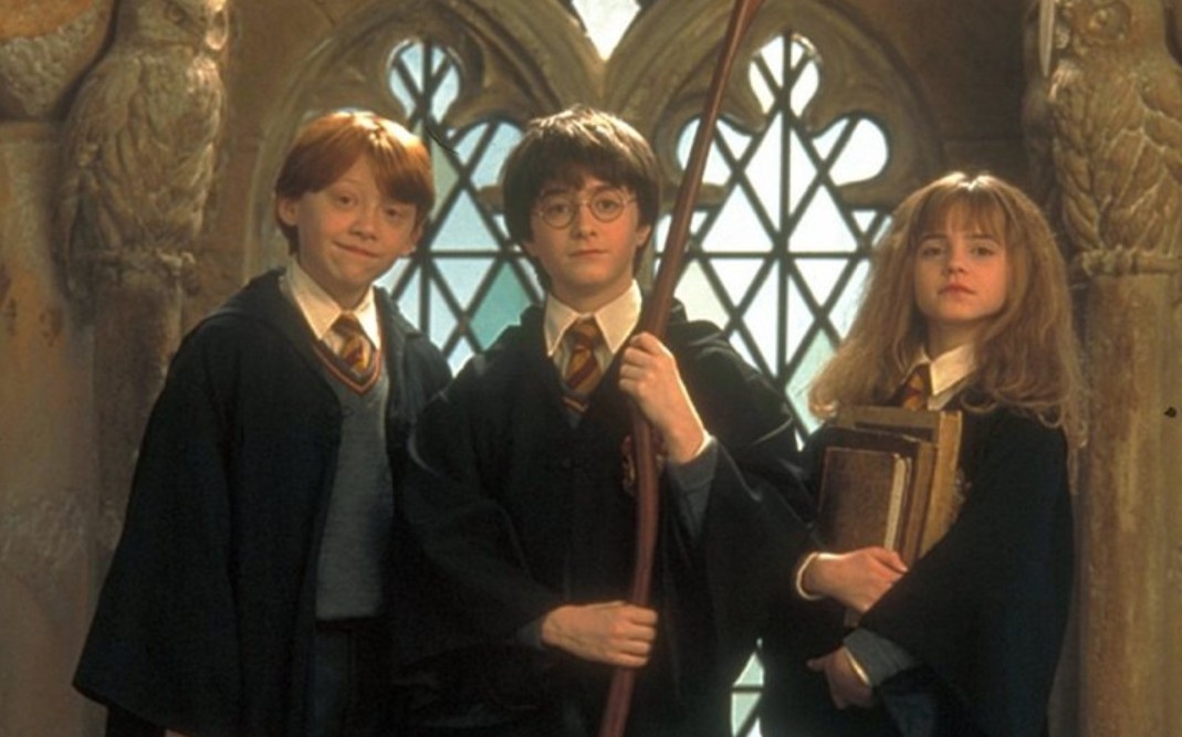 Ezért nem vesz részt a Harry Potter-sorozatban az első két film rendezője Ezért nem vesz részt a Harry Potter-sorozatban az első két film rendezője