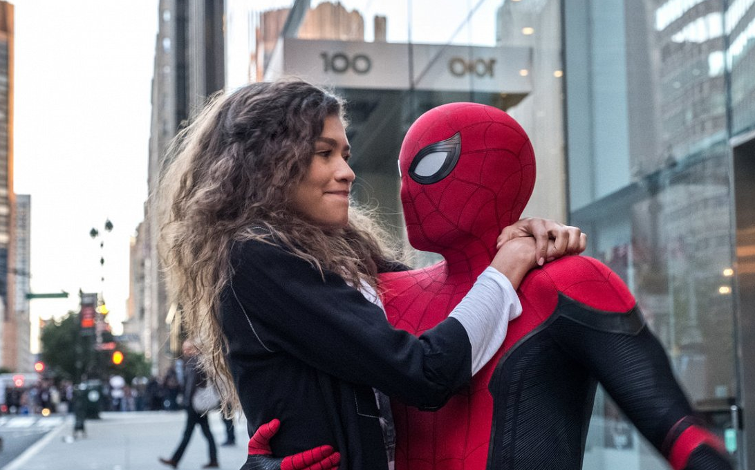 Úgy tűnik, eljegyezte egymást Zendaya és Tom Holland (fotó) Úgy tűnik, eljegyezte egymást Zendaya és Tom Holland (fotó)