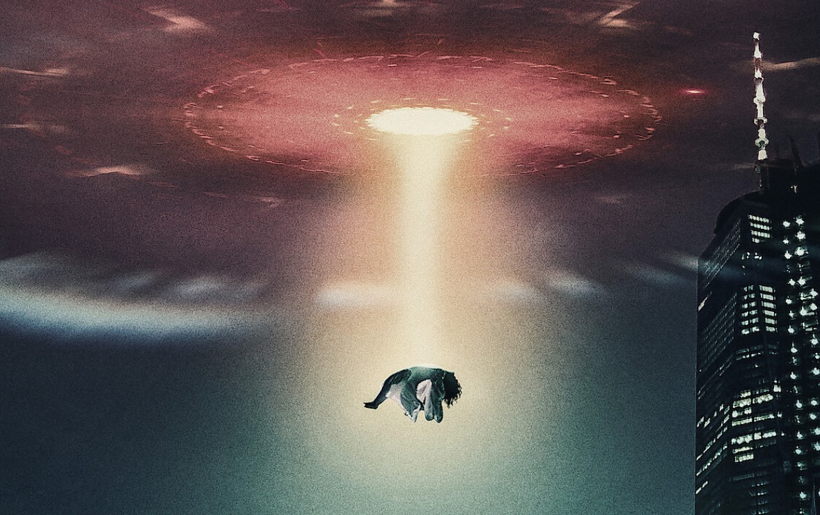 UFO-thrillerrel jön a Top Gun 2 rendezője UFO-thrillerrel jön a Top Gun 2 rendezője