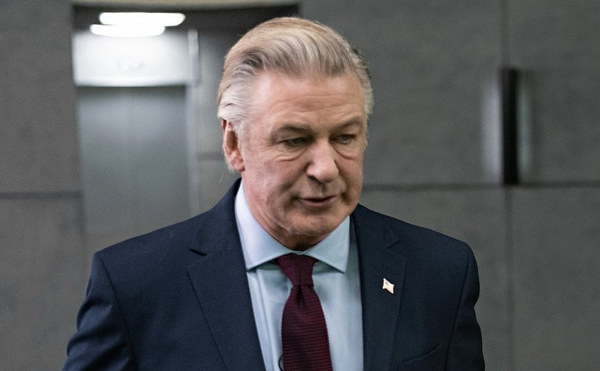 Alec Baldwin beperli az őt vádló ügyészeket Alec Baldwin beperli az őt vádló ügyészeket