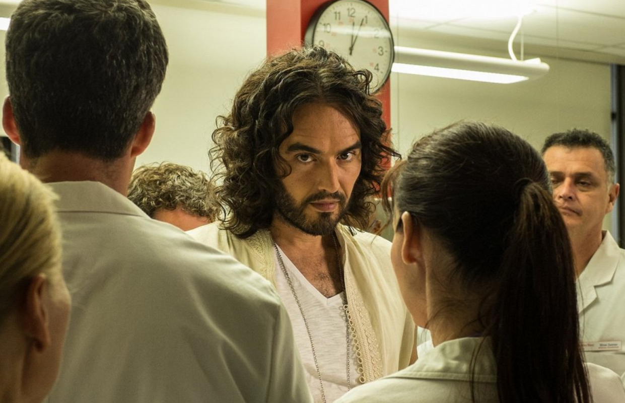 Többek közt nemi erőszakkal vádolta meg a rendőrség Russell Brandet, reagált a színész Többek közt nemi erőszakkal vádolta meg a rendőrség Russell Brandet, reagált a színész