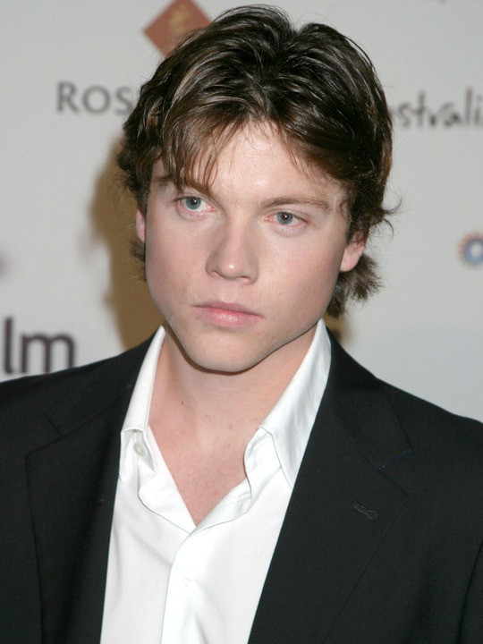 Khan Chittenden Filmek, képek, díjak Személyiség adatlap Mafab.hu