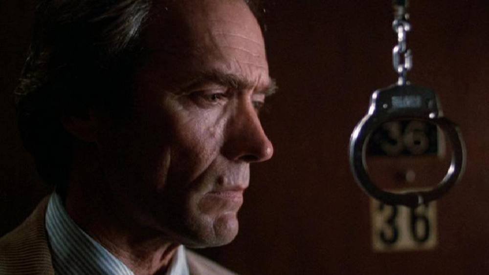 Clint jól nyomja!