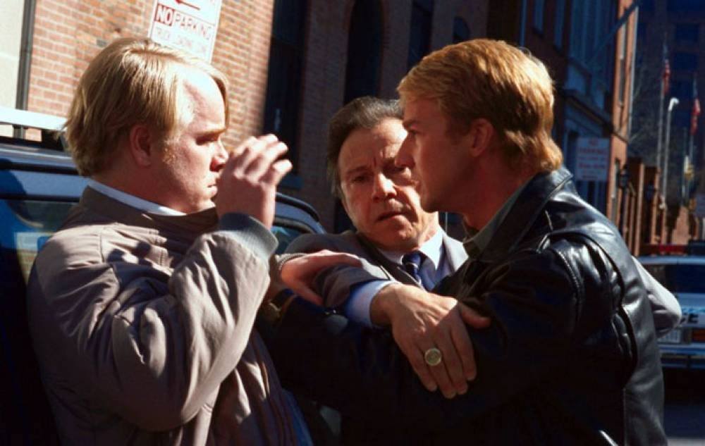 A gonosz az átlagos hétköznapokban is köztünk jár - A hamvak fátyla mögötti vérfagyasztó főnixmadár és szerelme