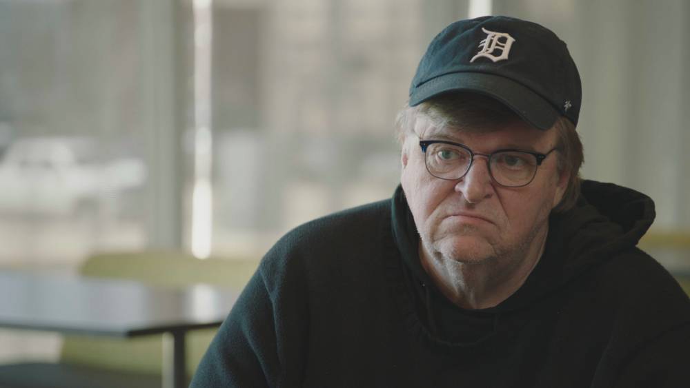 Amerika Zorroja, Michael Moore