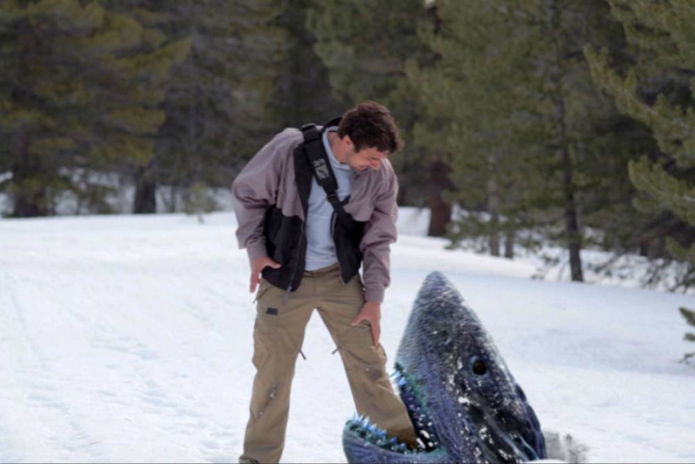10/10 – Reszkess, Sharknado!