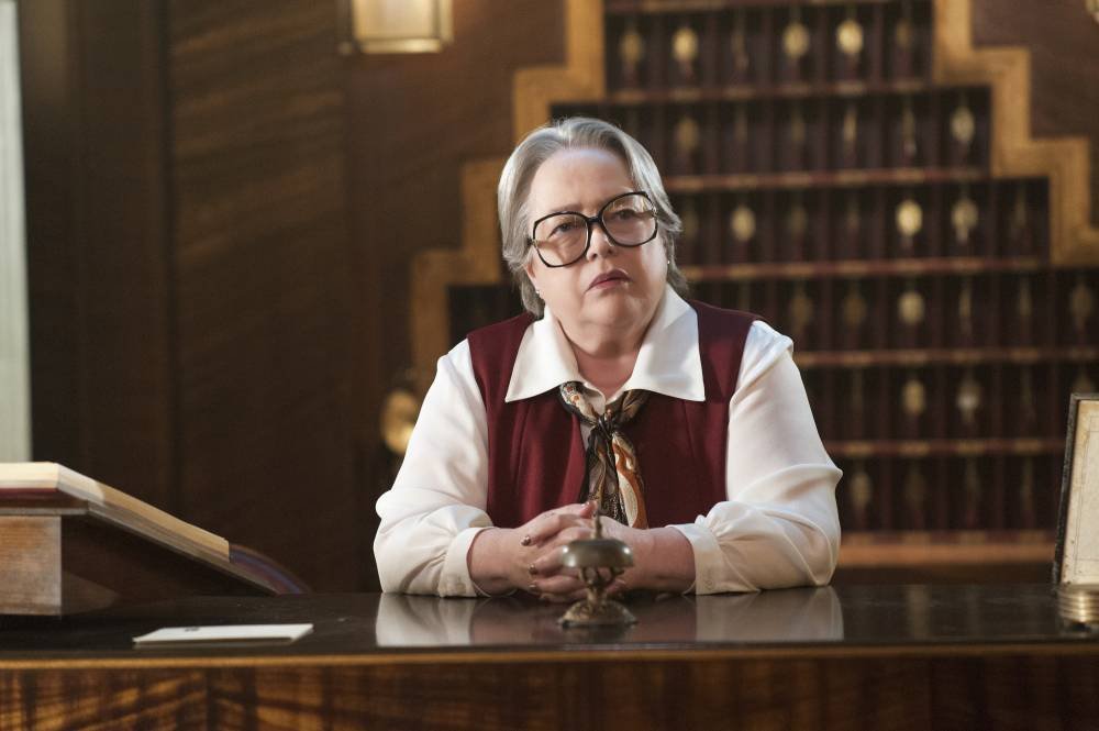 Kathy Bates hozza az őrült formáját