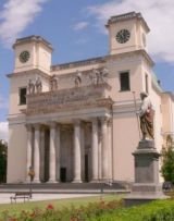 Éjféli római katolikus szentmise közvetítése a Váci Székesegyházból