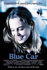 A kék autó