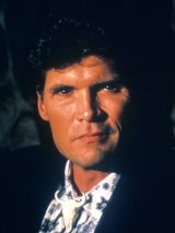 Everett McGill