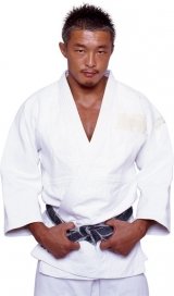 Yoshihiro Akiyama