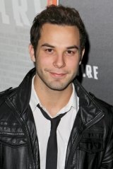 Skylar Astin