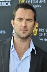 Sullivan Stapleton