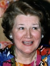 Patricia Routledge