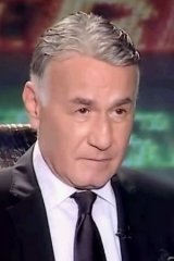 عزت أبوعوف