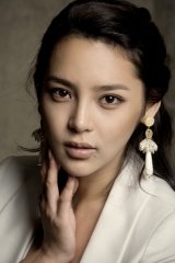 Park Si-yeon