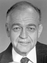 Richard Dysart